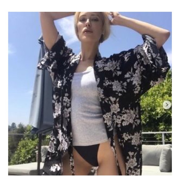 Spiritual Gangster Floral Tied Kimono One Size Fits All - Picture 10 of 16